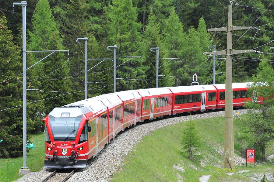 RhB Glacier Express, Allegra Triebwagen und andere (52)